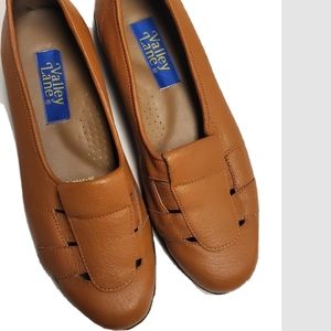 VALLEY LANE LENGTH CAMEL LOAFERS 8.5